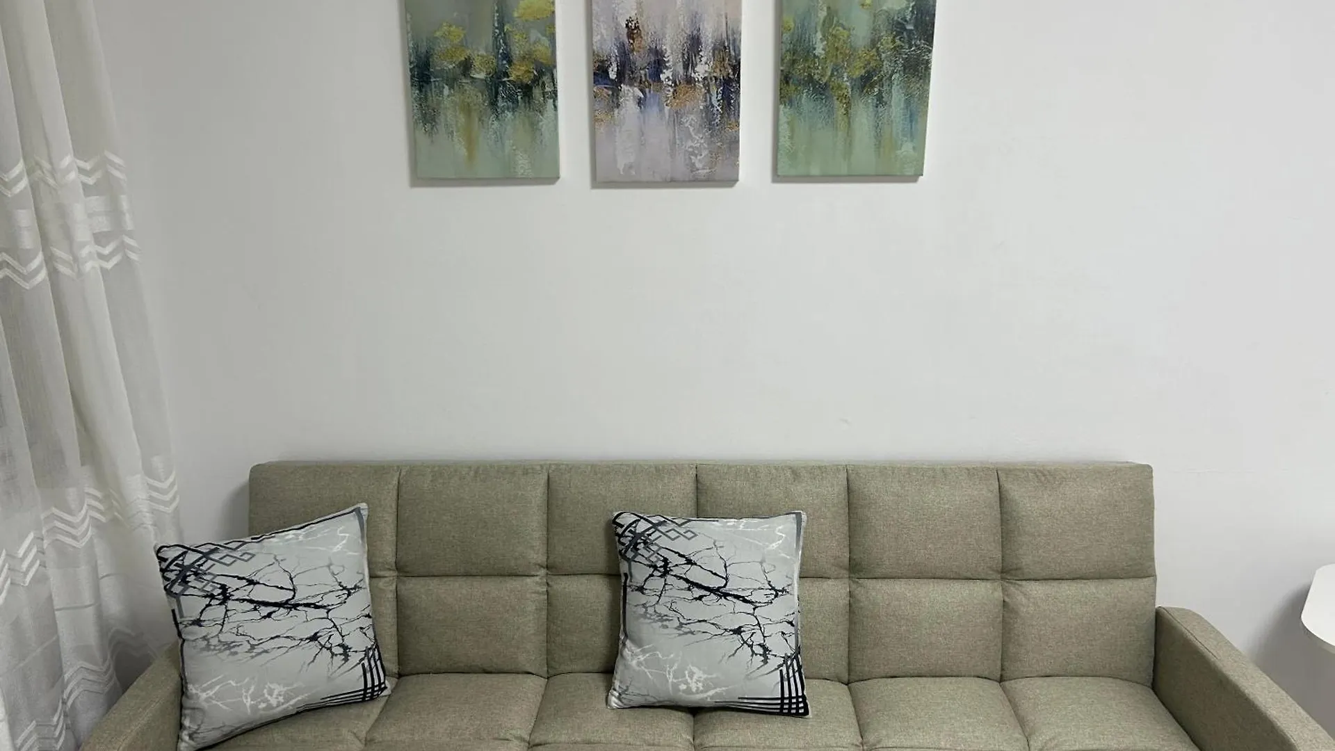 Private Apartment Tirana Center 0*,  Albânia